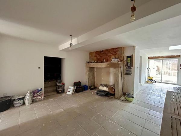 A vendre, appartement T2 bis, en rez-de-chaussée avec jardin privatif quartier du TOULON à PERIGUEUX 24000