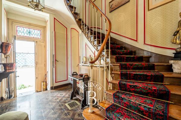 Asnières-sur-Seine, Maison 6 Chambres -  211 m² à vendre