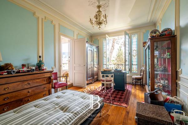 Asnières-sur-Seine, Maison 6 Chambres -  211 m² à vendre