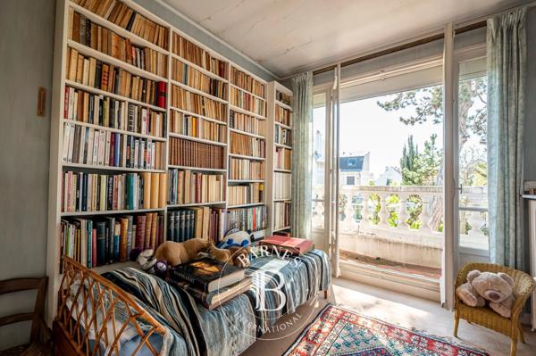 Asnières-sur-Seine, Maison 6 Chambres -  211 m² à vendre