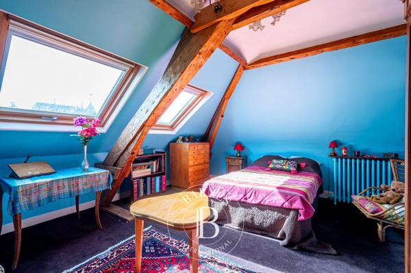 Asnières-sur-Seine, Maison 6 Chambres -  211 m² à vendre