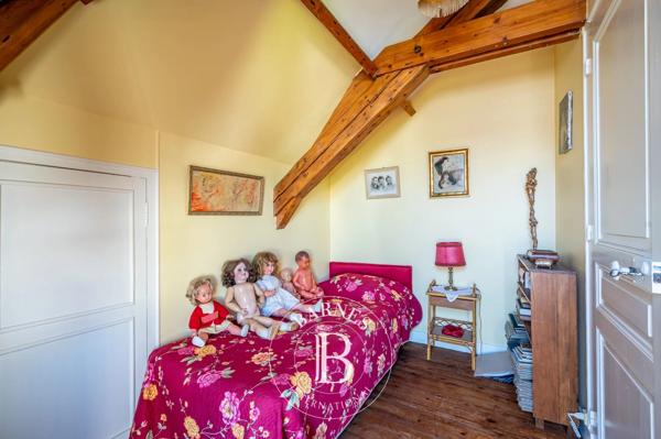 Asnières-sur-Seine, Maison 6 Chambres -  211 m² à vendre
