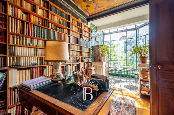Asnières-sur-Seine, Maison 6 Chambres -  211 m² à vendre