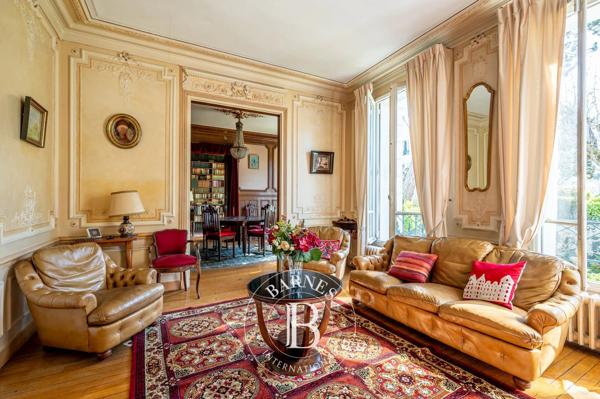 Asnières-sur-Seine, Maison 6 Chambres -  211 m² à vendre