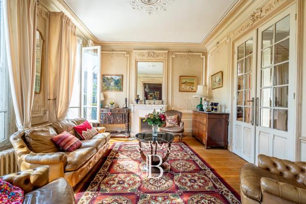 Asnières-sur-Seine, Maison 6 Chambres -  211 m² à vendre