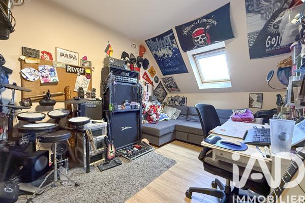 Maison à vendre 7 pièces 156 m² Auneau-Bleury-Saint-Symphorien