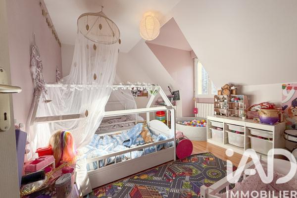 Maison à vendre 7 pièces 156 m² Auneau-Bleury-Saint-Symphorien