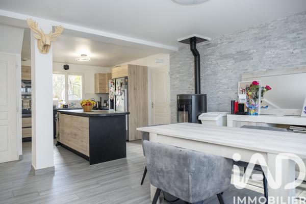 Maison à vendre 7 pièces 156 m² Auneau-Bleury-Saint-Symphorien