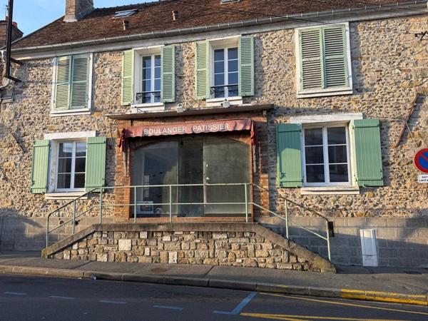 Location Local commercial 2 pièces 92 m2 à Le Châtelet-en-Brie