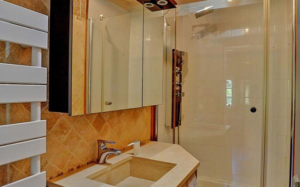 Maison à vendre    5 pièces •  Morestel