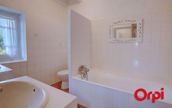 Maison à vendre    5 pièces •  Morestel