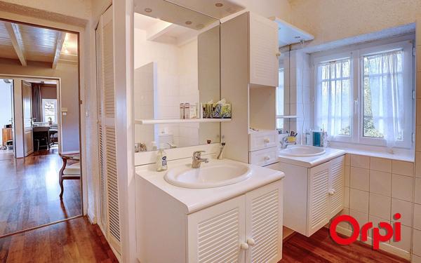 Maison à vendre    5 pièces •  Morestel