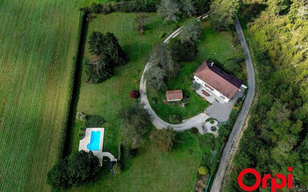 Maison à vendre    5 pièces •  Morestel