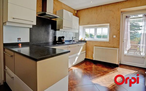 Maison à vendre    5 pièces •  Morestel