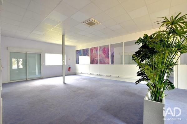 Hangar à vendre 559 m² Marguerittes