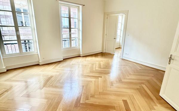 Appartement à louer    4 pièces •  Strasbourg