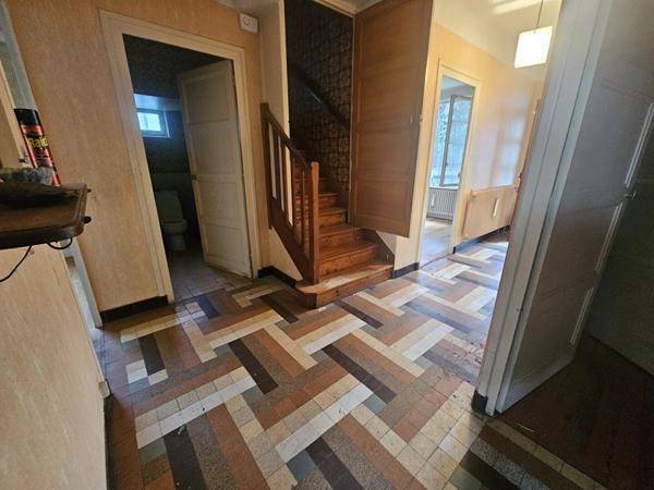 Exclusivité Guy Hoquet Miribel -Maison à fort potentiel au centre de Miribel