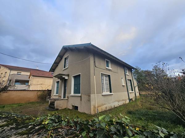 Exclusivité Guy Hoquet Miribel -Maison à fort potentiel au centre de Miribel