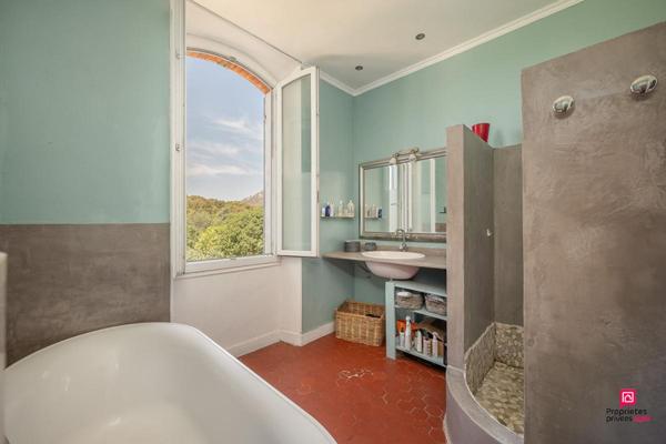 Maison Aubagne 6 pièce(s) 196 m2 Piscine & Jardin Méditerranéen