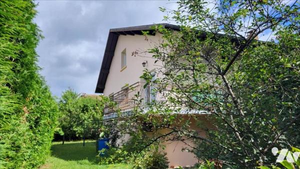 SELONCOURT, maison cinq pièces avec grenier aménageable sur 9a 57ca.