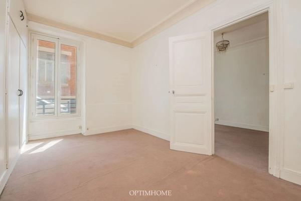 Appartement de 4 pièces / 60.94 m² - SAINT MANDE (94) Quartier Notre Dame - proche Bois de Vincennes - Fort potentiel - A rénover