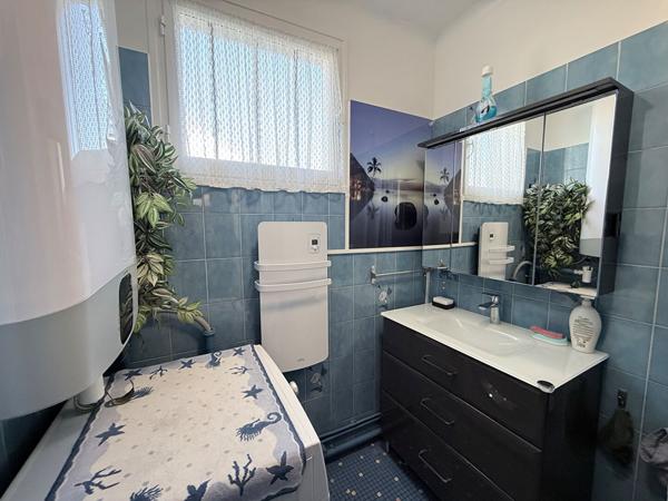 Maison de plain-pied 3 chambres avec hangar de 60 m² ? Chelles