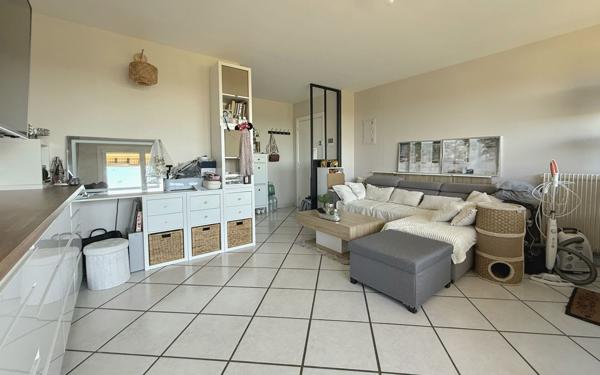 Appartement à vendre    3 pièces • 70,37 m2 Talant