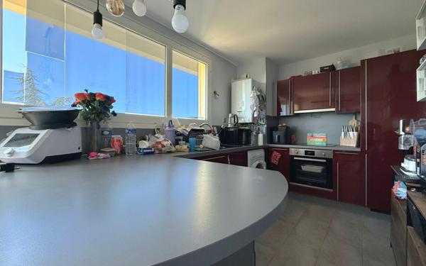 Appartement à vendre    3 pièces • 70,37 m2 Talant