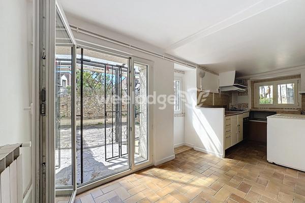 Maison à vendre 6 pièces de 115 m² à Chanteloup-les-Vignes