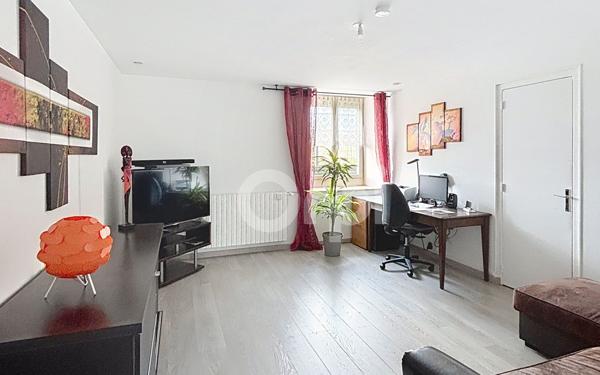 Maison à vendre    4 pièces •  Is-en-Bassigny