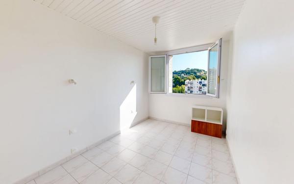 Appartement à vendre    4 pièces • 73,87 m2 Nice