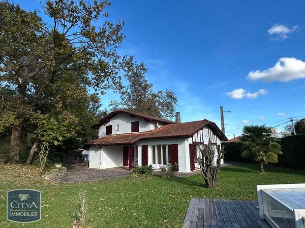 Maison à louer 6 pièces 154.9m²