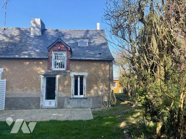 Idéal pour un premier achat.

A moins de 10 minutes de châteaubriant.
Dans un hameau,  à que...
