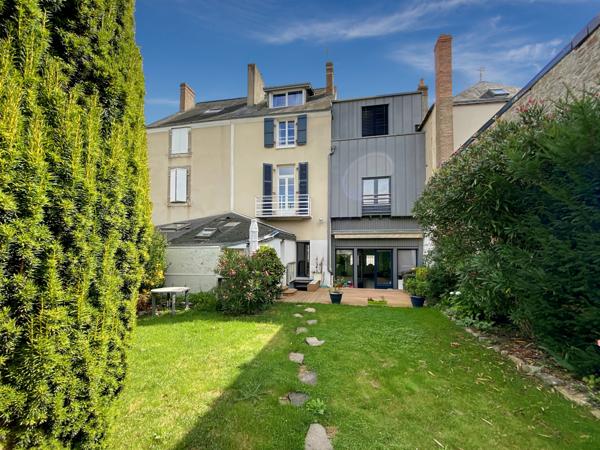Maison 9 pièces - 223 m²