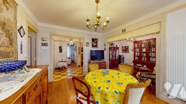 Aix-les-Bains – Centre-ville – Grand T3 avec balcons, terrasse, cave