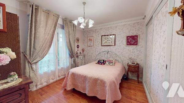 Aix-les-Bains – Centre-ville – Grand T3 avec balcons, terrasse, cave