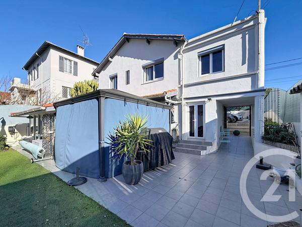 Maison à vendre  5 pièces - 122,30 m2 ANTIBES - 06