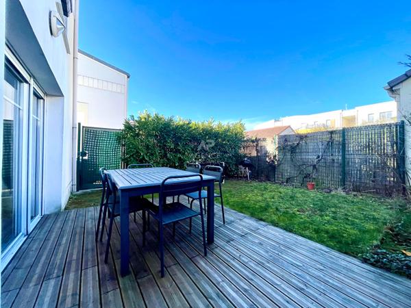 Maison CONFLANS STE HONORINE - 5 pièce(s) - 84 m2 349 000 € **  - Référence  7494