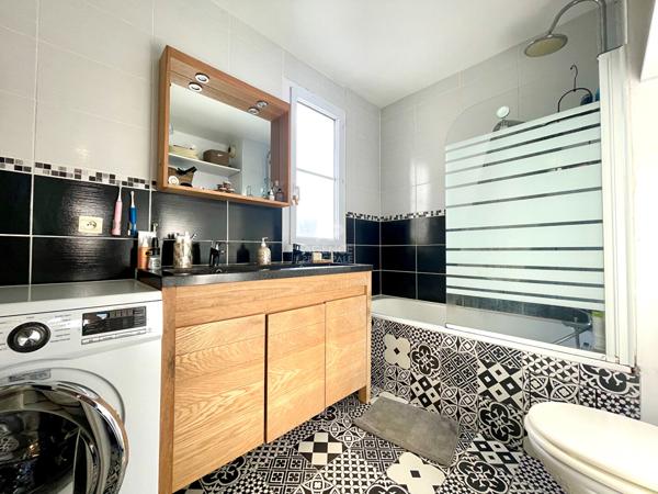 Maison CONFLANS STE HONORINE - 5 pièce(s) - 84 m2 349 000 € **  - Référence  7494