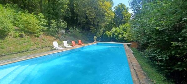 Châtillon-en-Michaille (01200) Maison avec terrain