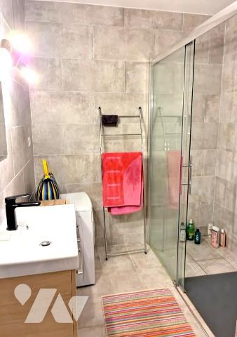 APPARTEMENT T2 AVEC TERRASSE ET BALCON DANS RESIDENCE SECURISEE A SAINT-CYR-SUR-MER.