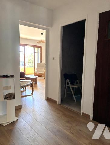 APPARTEMENT T2 AVEC TERRASSE ET BALCON DANS RESIDENCE SECURISEE A SAINT-CYR-SUR-MER.