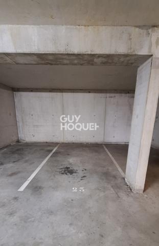 PROXIMITÉ DES FACULTÉS - APPARTEMENT D'ENVIRON 43M² AVEC PLACE DE PARKING