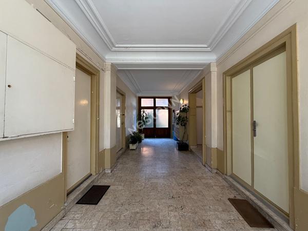 Appartement Suresnes 2 pièces de 44 m² avec cave