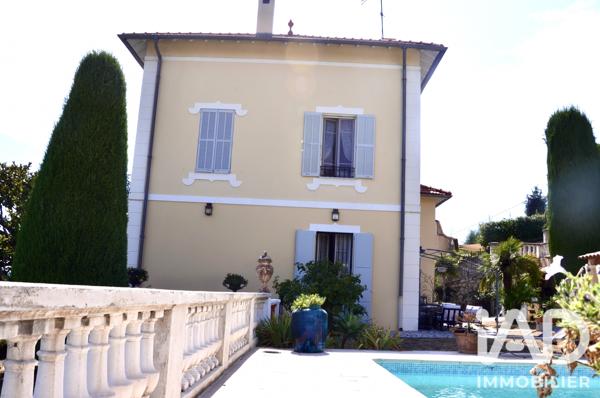 Maison à vendre 8 pièces 308 m² Vence