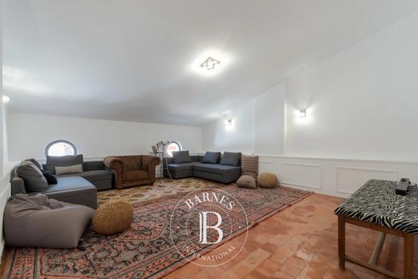 Pignans, Hôtel particulier 9 Chambres -  500 m² à vendre