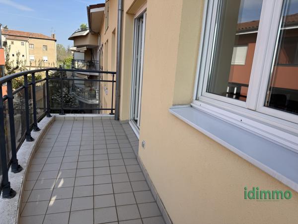 T3 de 70m2 avec 5 balcons donnant sur une vue exceptionnelle .  Grézieu-la-Varenne (69290)