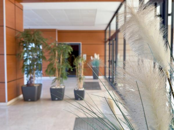 Appartement à vendre 1 pièces avec jardin et garage BRON (69)