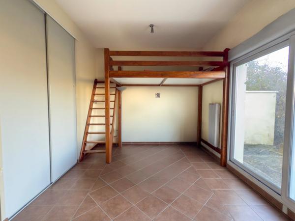 Appartement à vendre 1 pièces avec jardin et garage BRON (69)