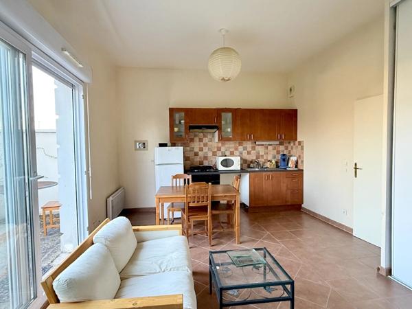 Appartement à vendre 1 pièces avec jardin et garage BRON (69)
